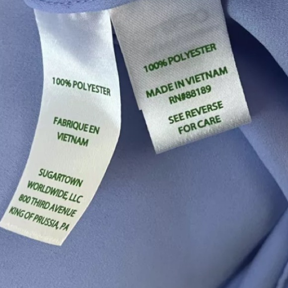 Lily Pulitzer Blouse with accent sleeves - Picture 4 of 7